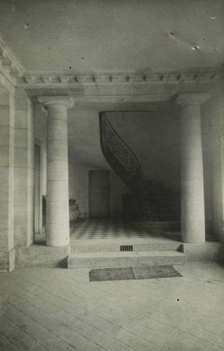 Hôtel de Crosne : rez-de-chaussée, vestibule, vue générale