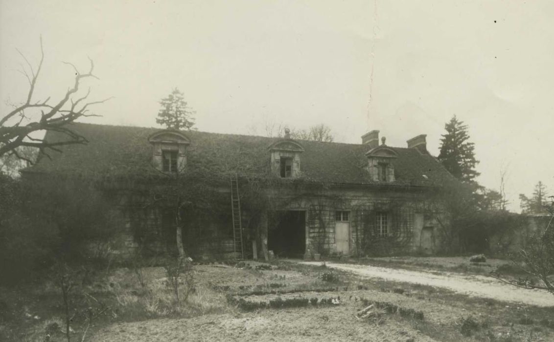 Hôtel de Crosne : communs, vue générale