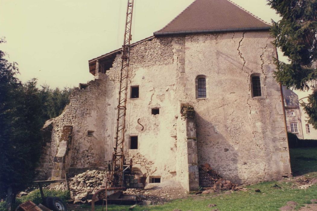 maison du verrier : façade est, vue générale