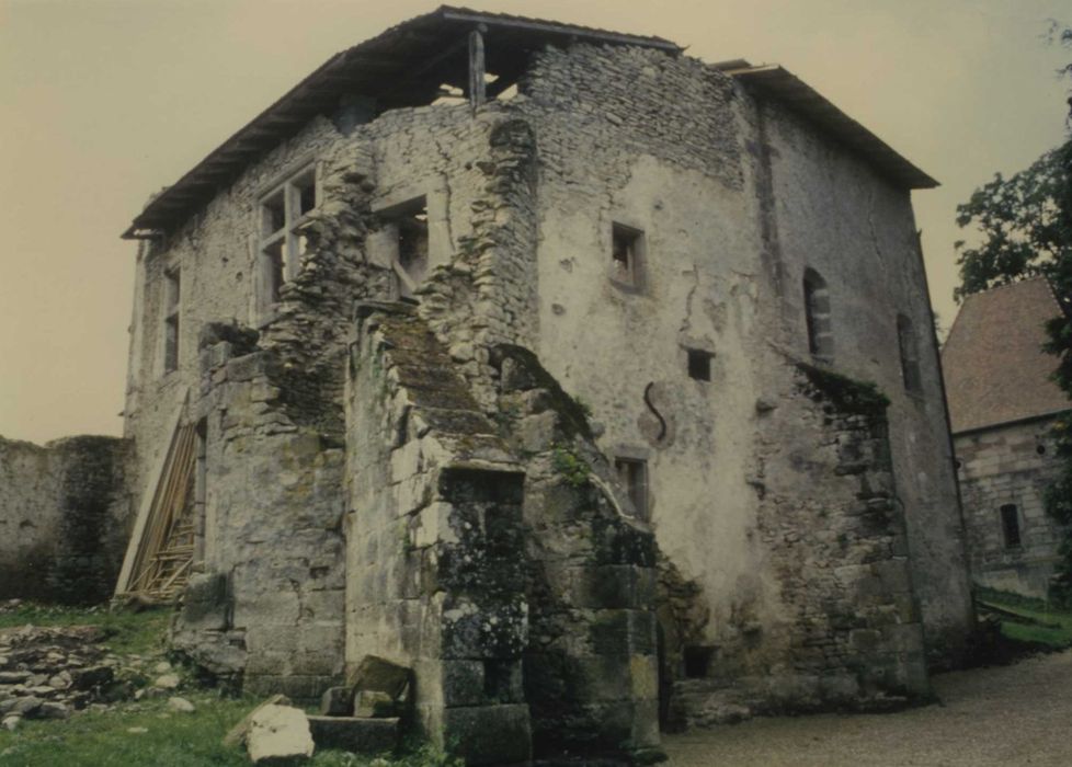 maison du verrier : façades sud et est, vue générale