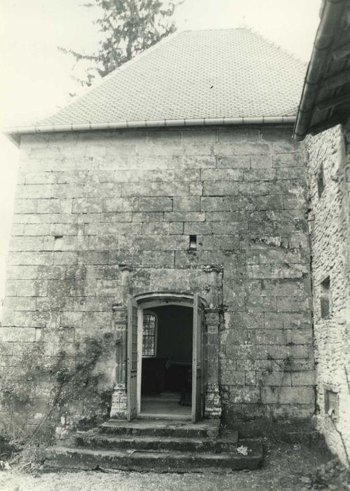 chapelle : façade ouest, vue générale