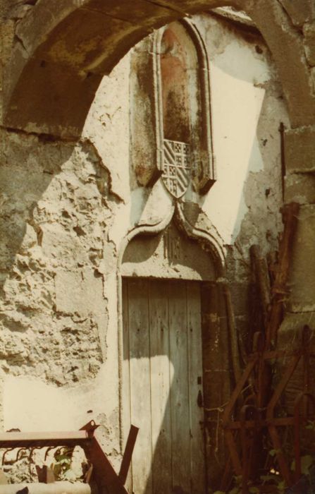 porte d’accès ouest au cloître, vue générale