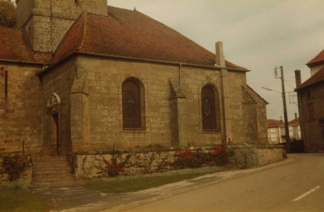 façade latérale sud, vue partielle