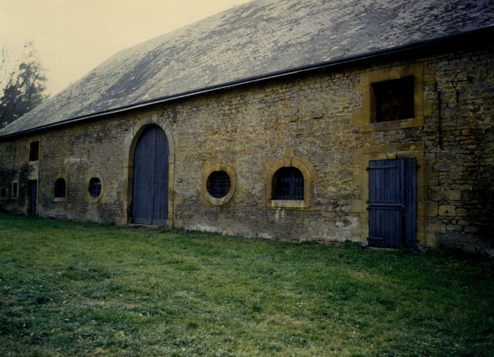 grange étable, façade st, vue générale