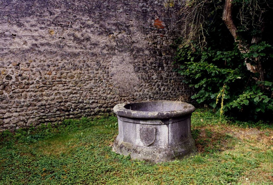 Puits de la cour sud, vue générale