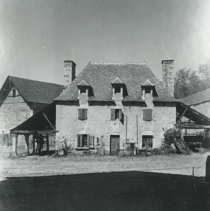 maison de gardien, façade est, vue générale