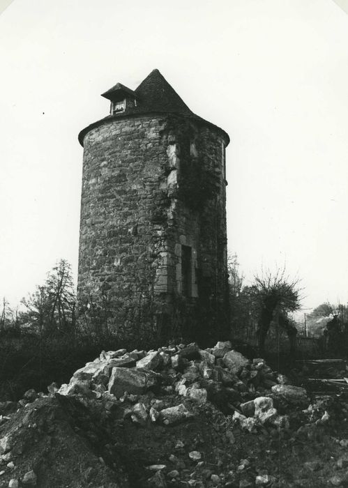 tour isolée ouest, vue générale