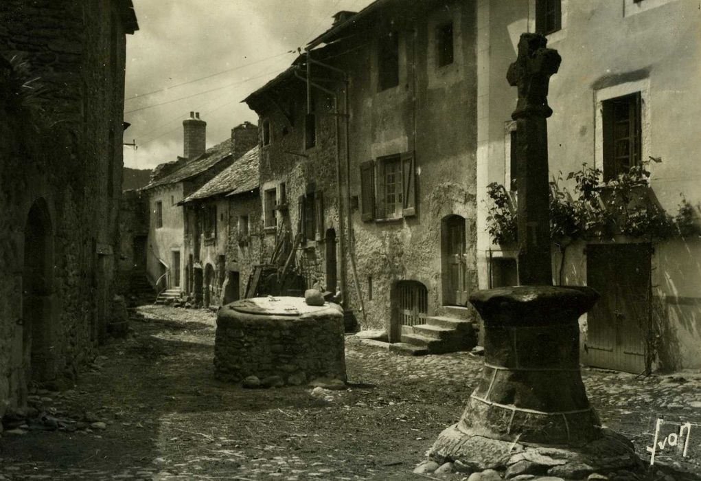 vue générale des façades sur rue