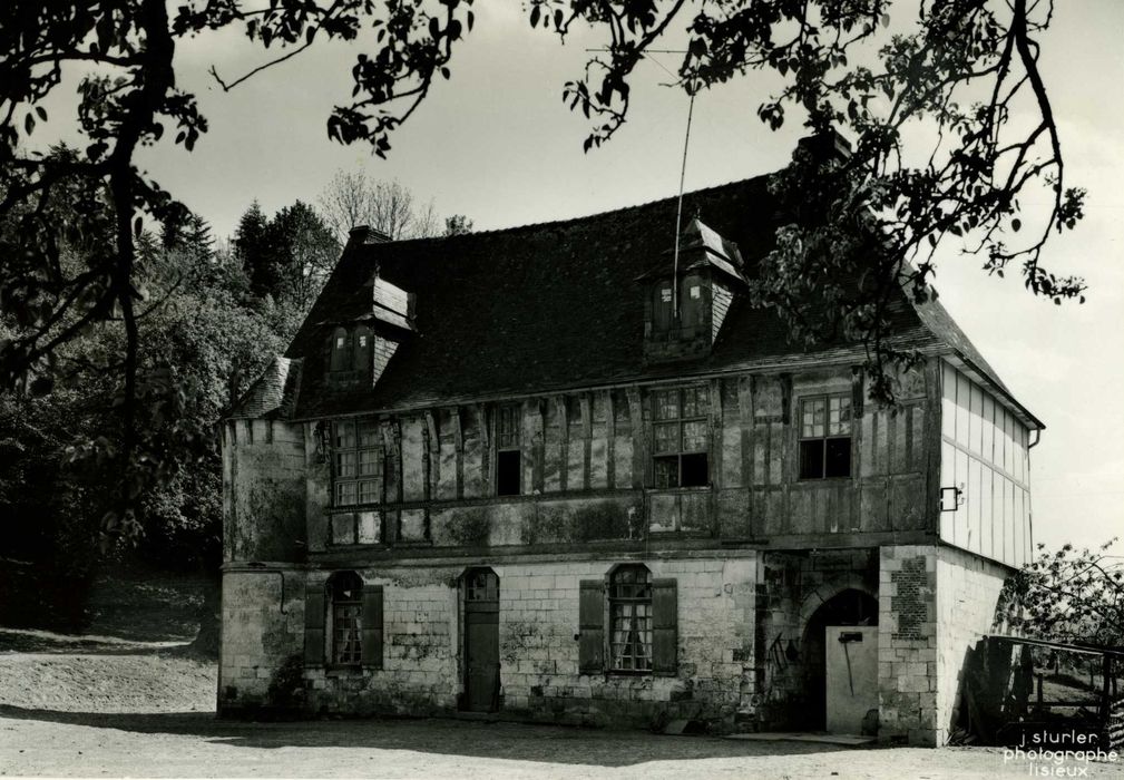 façade nord-est, vue générale