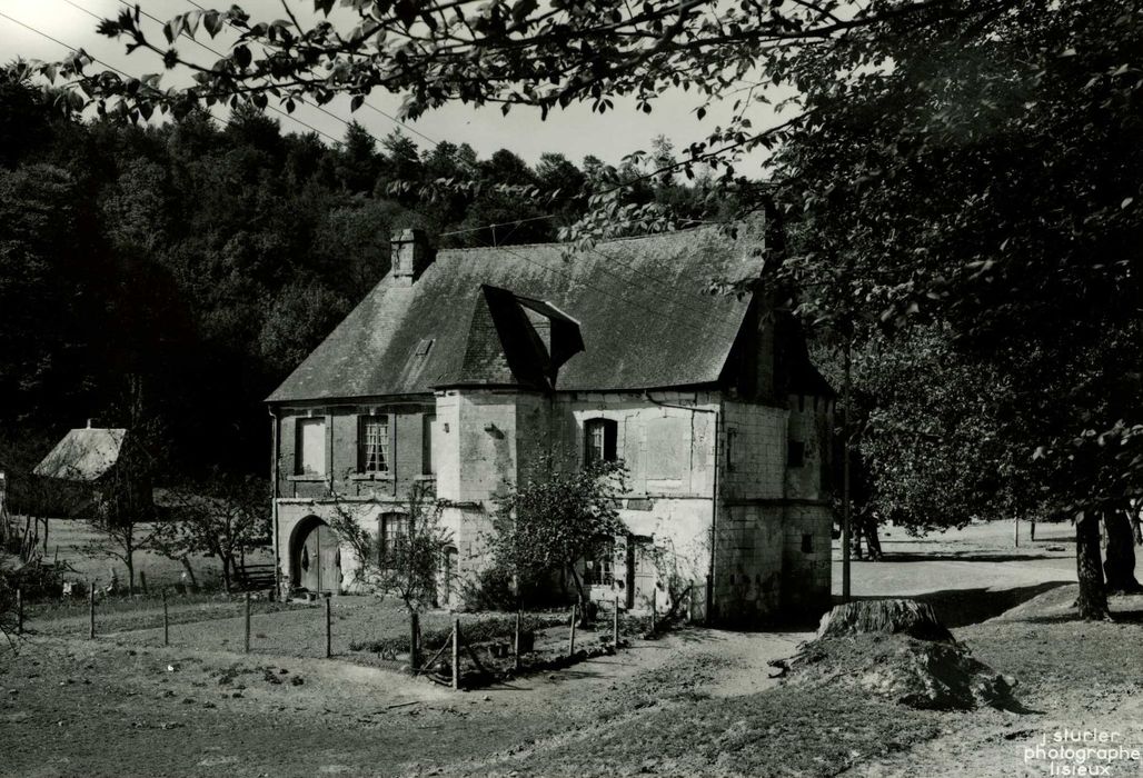 façade nord-ouest, vue générale