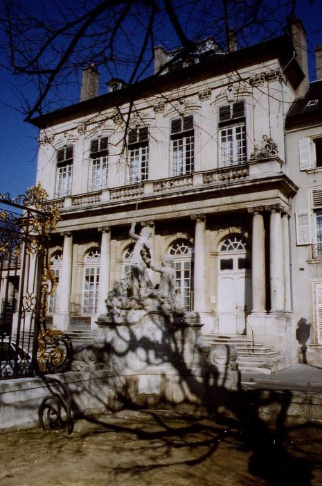 façade ouest, vue générale