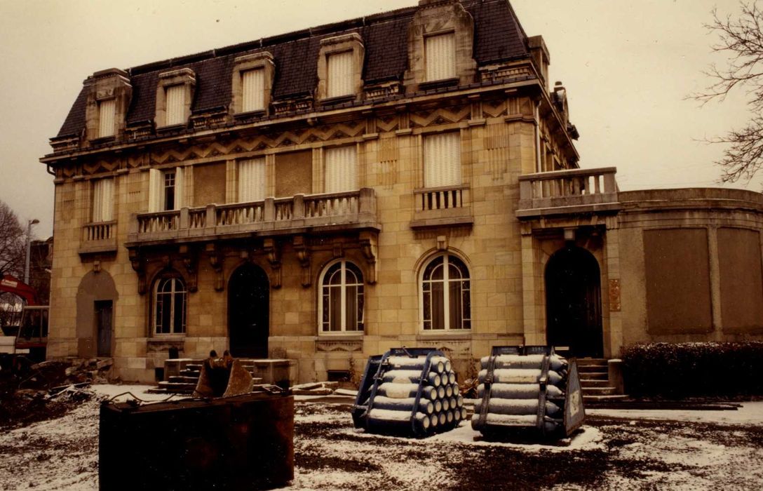 façade sud-ouest, vue générale