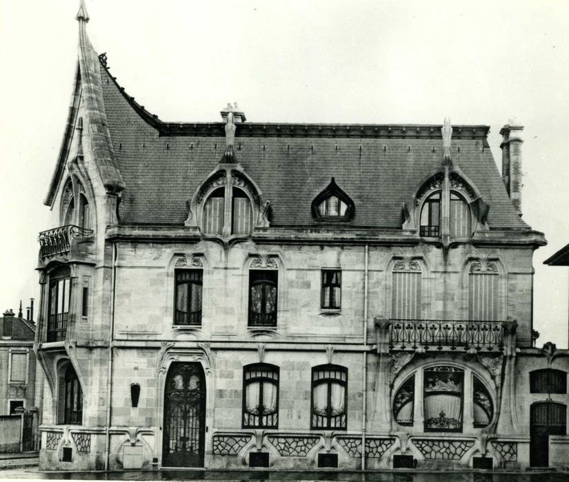 façade sud-ouest, vue générale