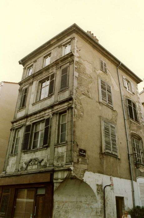 façades sur rues, vue générale