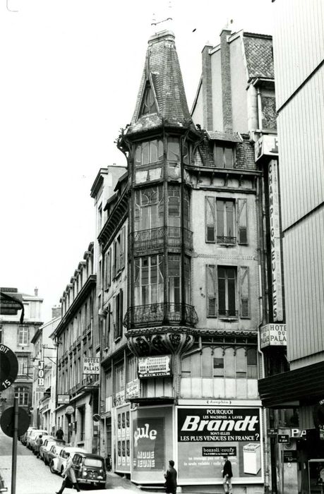 façade sur la rue Saint-Georges, vue générale