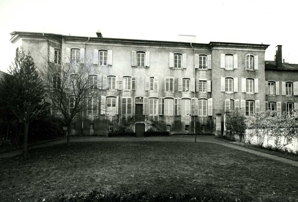 façade sur jardin, vue générale