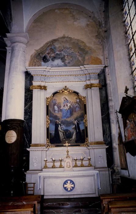 retable latéral, tableau : Vierge donnant le rosaire à saint Dominique et à sainte Catherine de Sienne