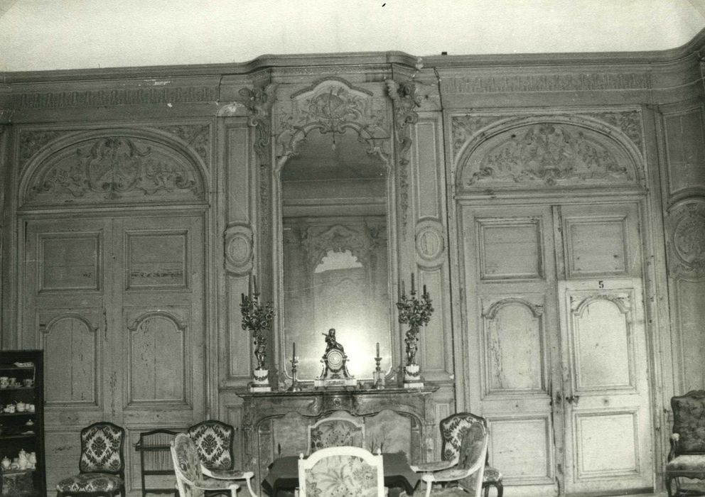 salon d’honneur, vue partielle des lambris de revêtement