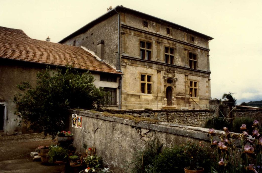 façade est, vue générale