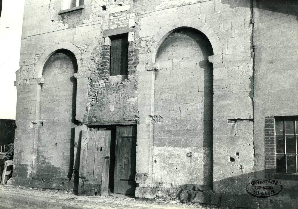 façade ouest, vue partielle