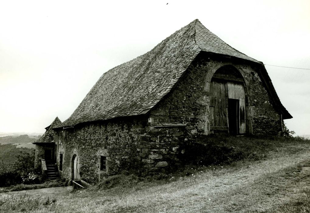 étable, ensemble nord-est, vue générale