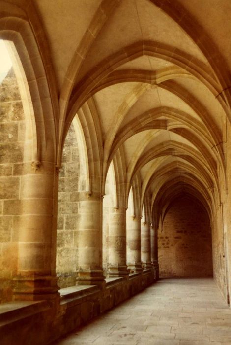 cloître, galerie ouest, vue générale