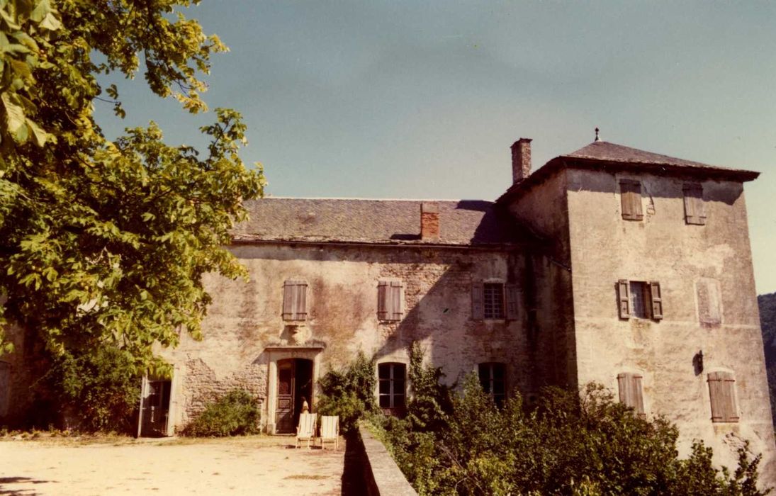 façade ouest, vue partielle