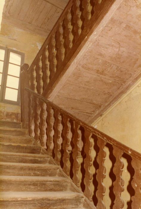 escalier, vue partielle