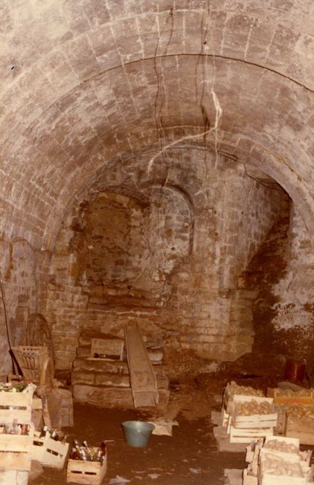 niveau inférieur du donjon appelé « la chapelle », vue partielle