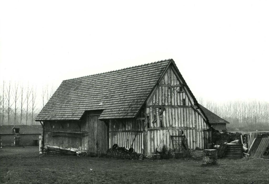 bâtiment agricole, vue générale