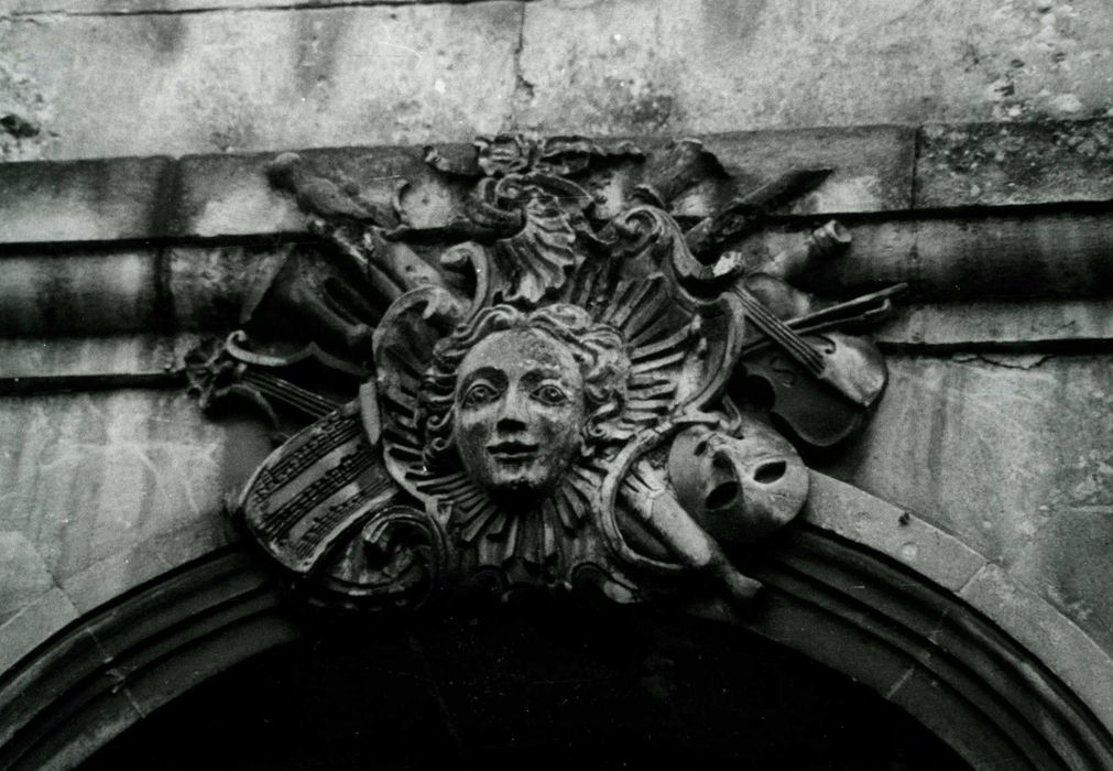 façade sud, détail d’un mascaron