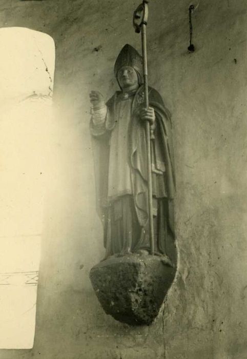 statue : saint évêque (saint Ouen ?)