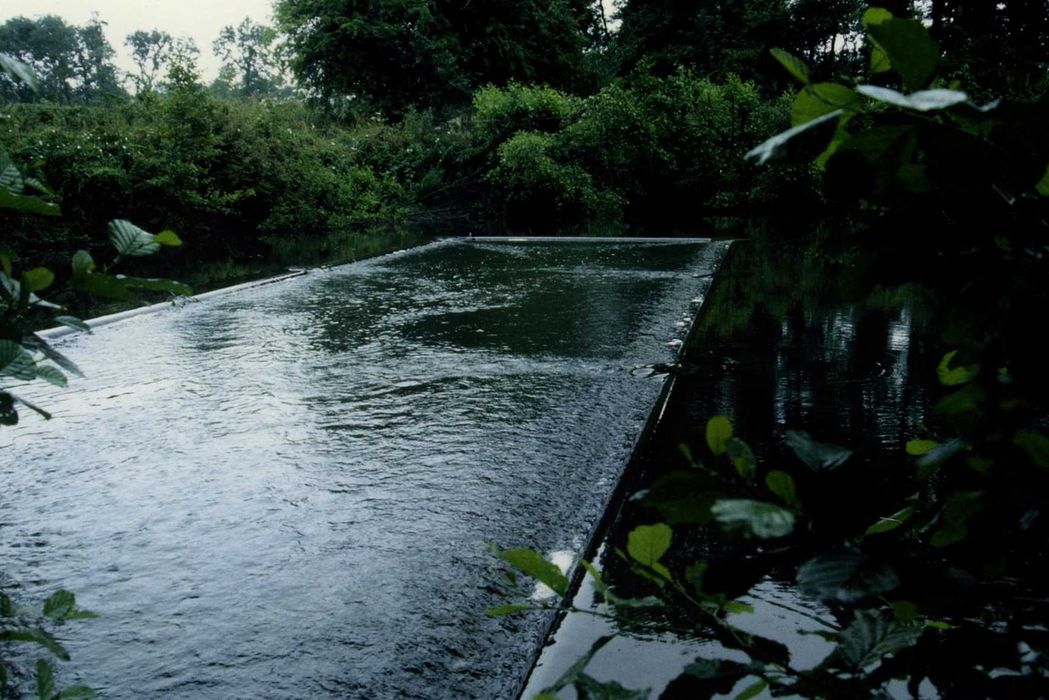 bassin déversoir de Breteuil, vue générale