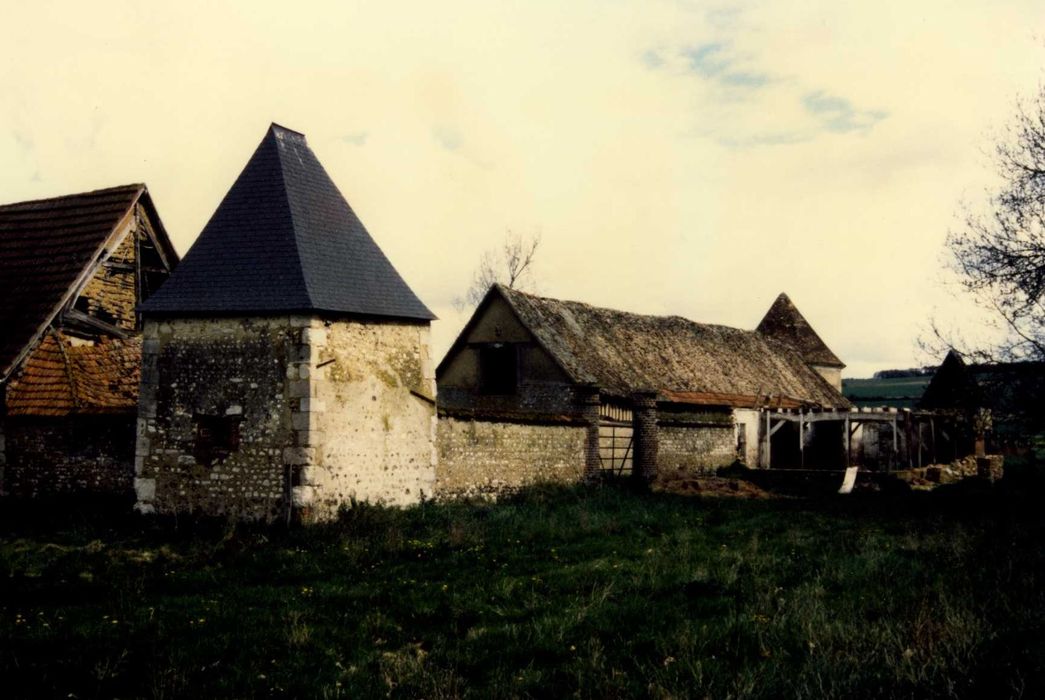 angle extérieur nord-ouest, vue générale des bâtiments