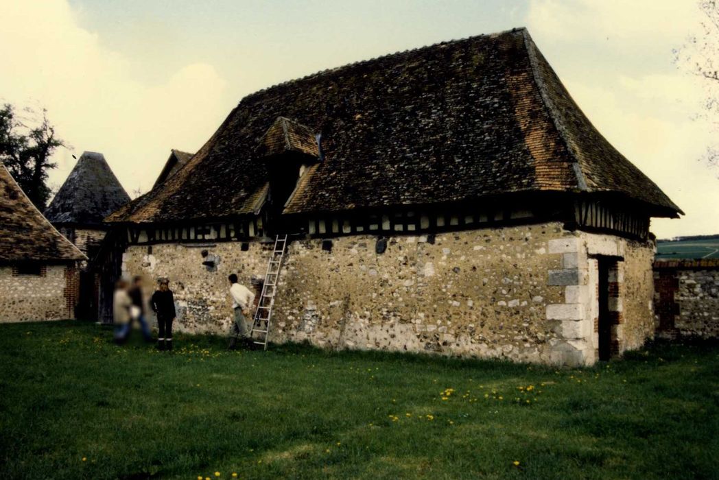 cidrerie, façade sud-sud-ouest, vue générale