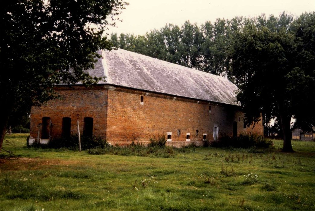 pressoir-poulailler, façades sud et ouest, vue générale