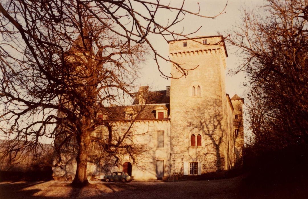 ensemble est, vue générale