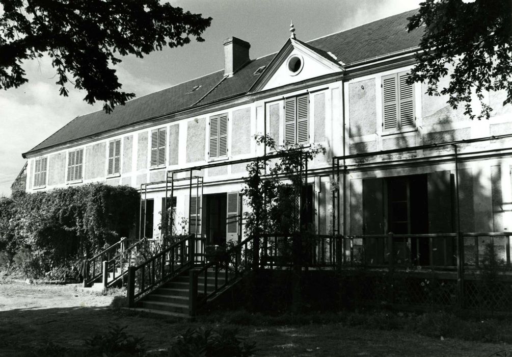 façade sud de la maison d’habitation, vue partielle