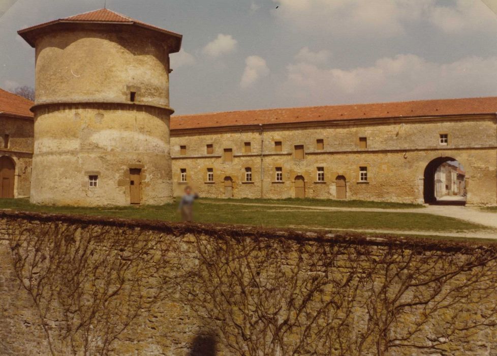 cour des communs, ensemble sud-ouest