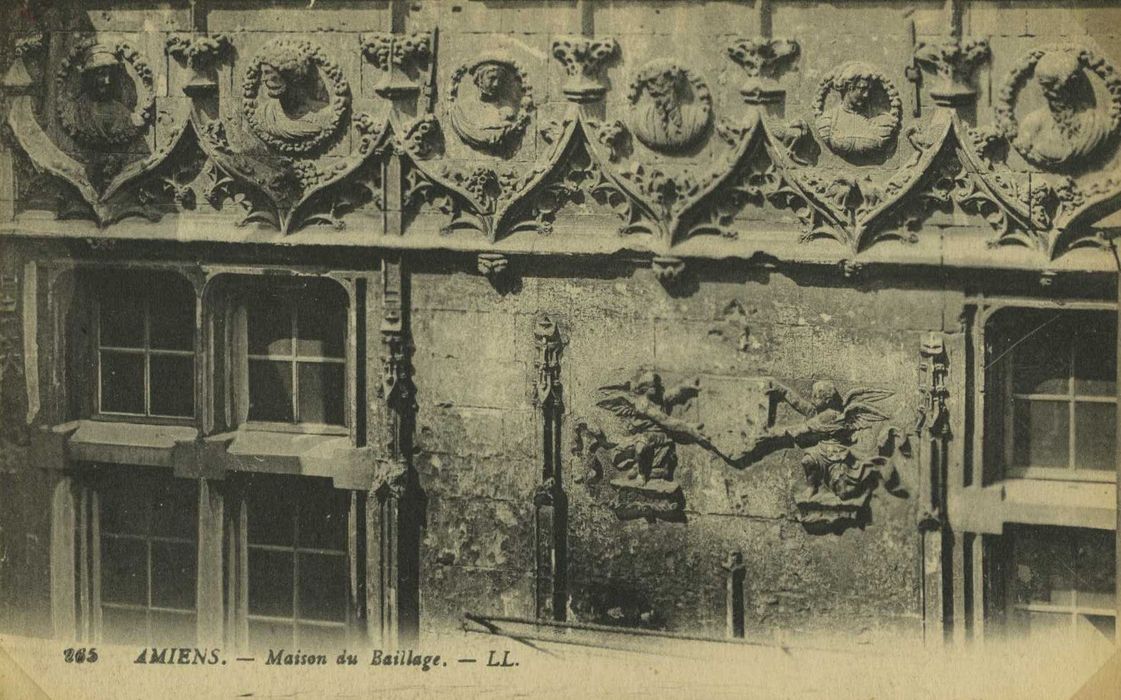 façade sur rue, détail