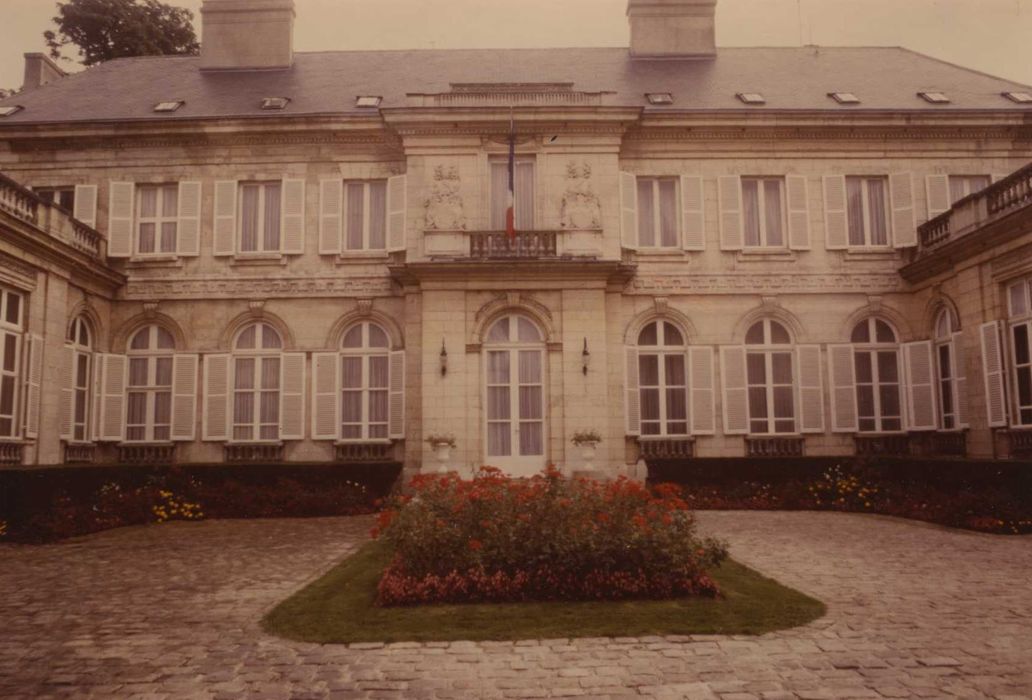 façade sur cour