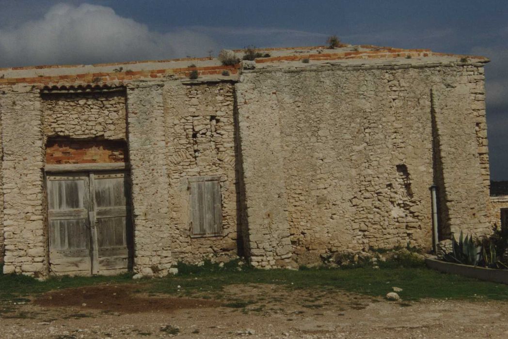 façade latérale sud, vue partielle