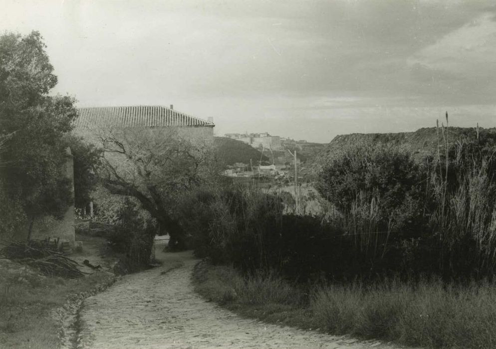 vue générale du chemin d’accès nord