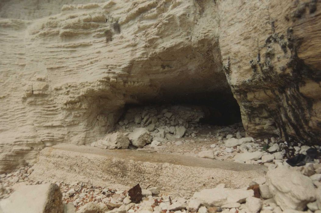 vue générale de la grotte du départ de l’escalier du roi d’Aragon