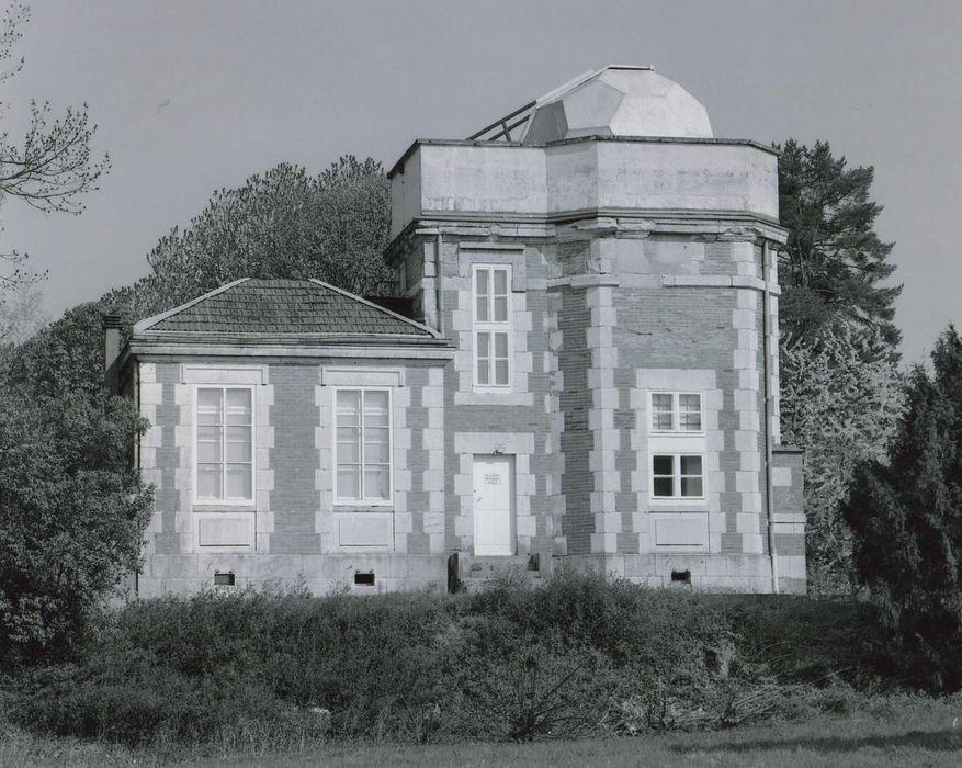 bâtiment de l’équatorial coudé, façade latérale ouest