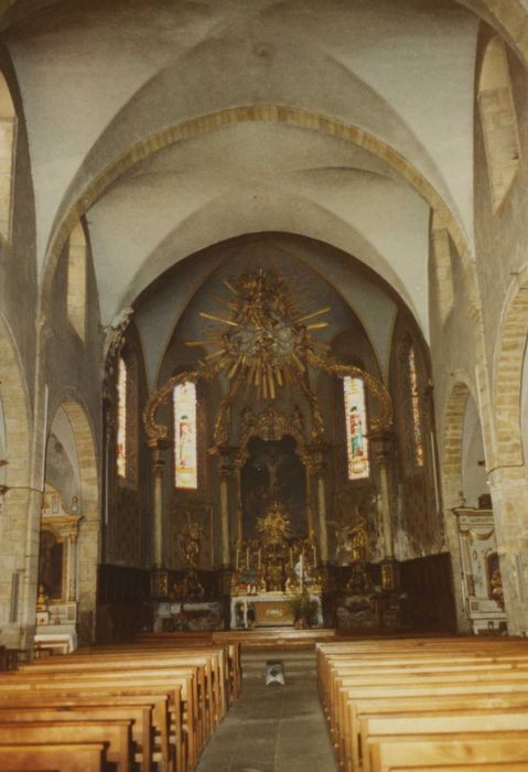 autel, retable, tabernacle, exposition, dais d'autel, statues, tableau (baldaquin) du maître-autel : sainte Lucie, sainte Catherine, Crucifixion