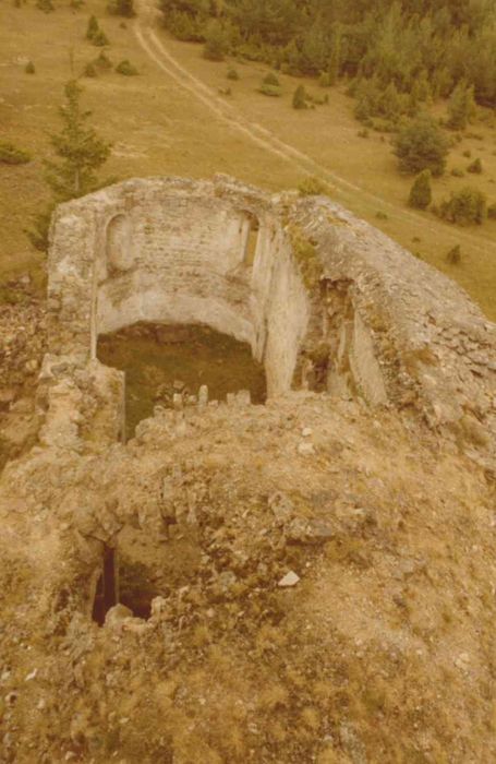 nef, vue partielle des ruines depuis le clocher