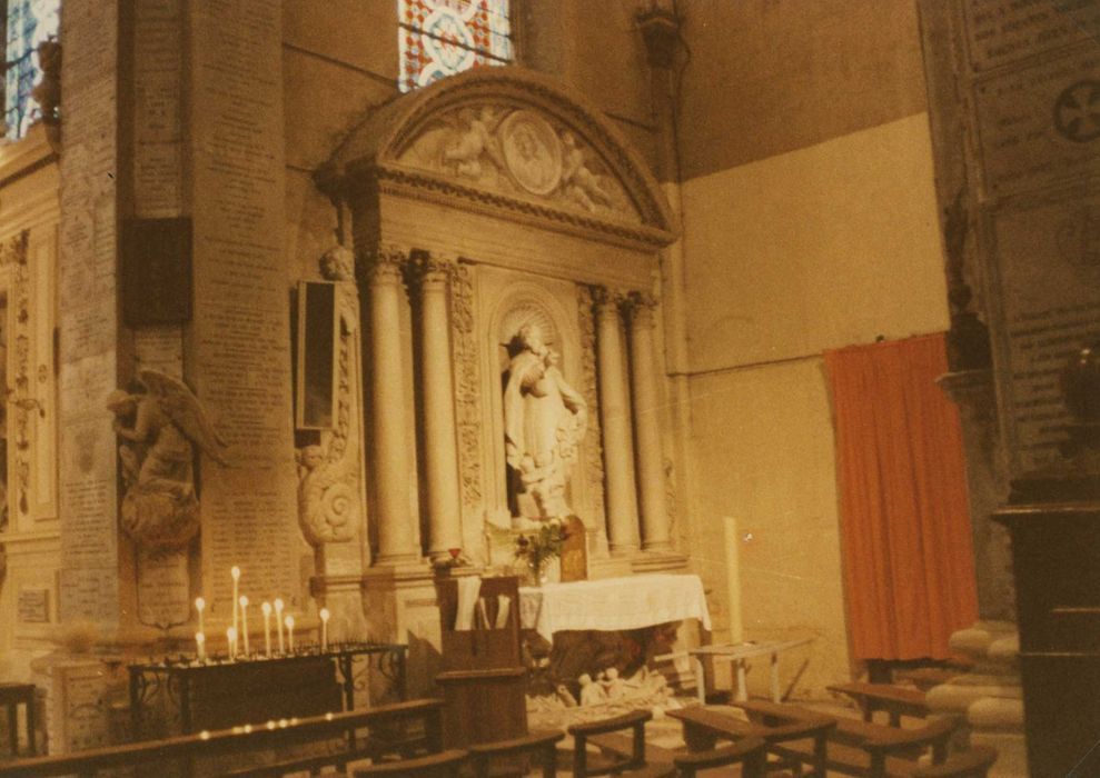 retable, statue : saint Nicolas - © Ministère de la Culture (France), Médiathèque du patrimoine et de la photographie, tous droits réservés