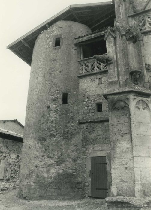 tour d’escalier nord-ouest menant à la loggia