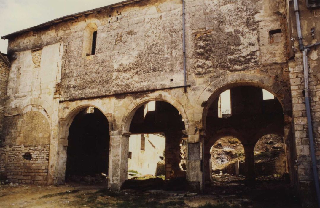 mur sud de la nef de l’ancienne église